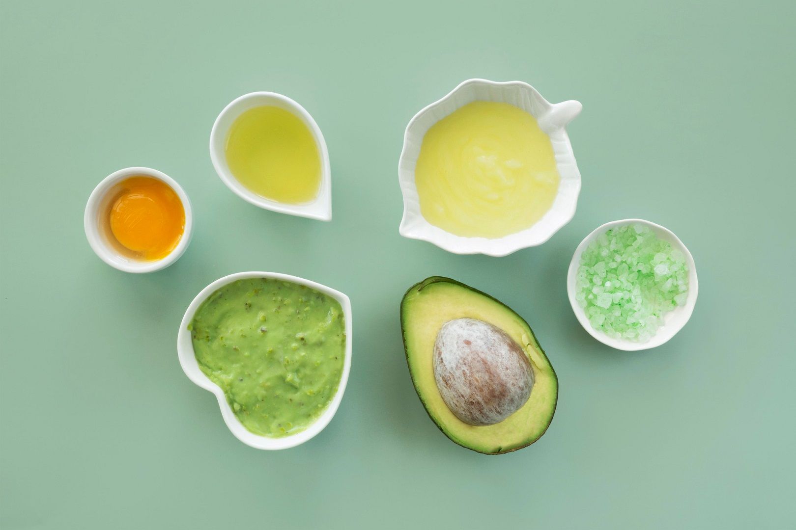 تجربتي مع العسل للوجه.. الحليف الطبيعي لبشرة متألقة وصحية على الدوام