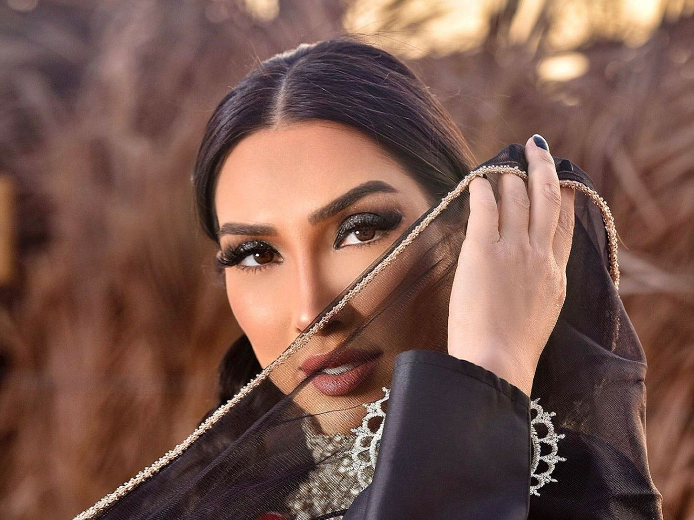 الزينة التقليدية في يوم التأسيس أبرزها الحناء... جمال في كل تفصيل