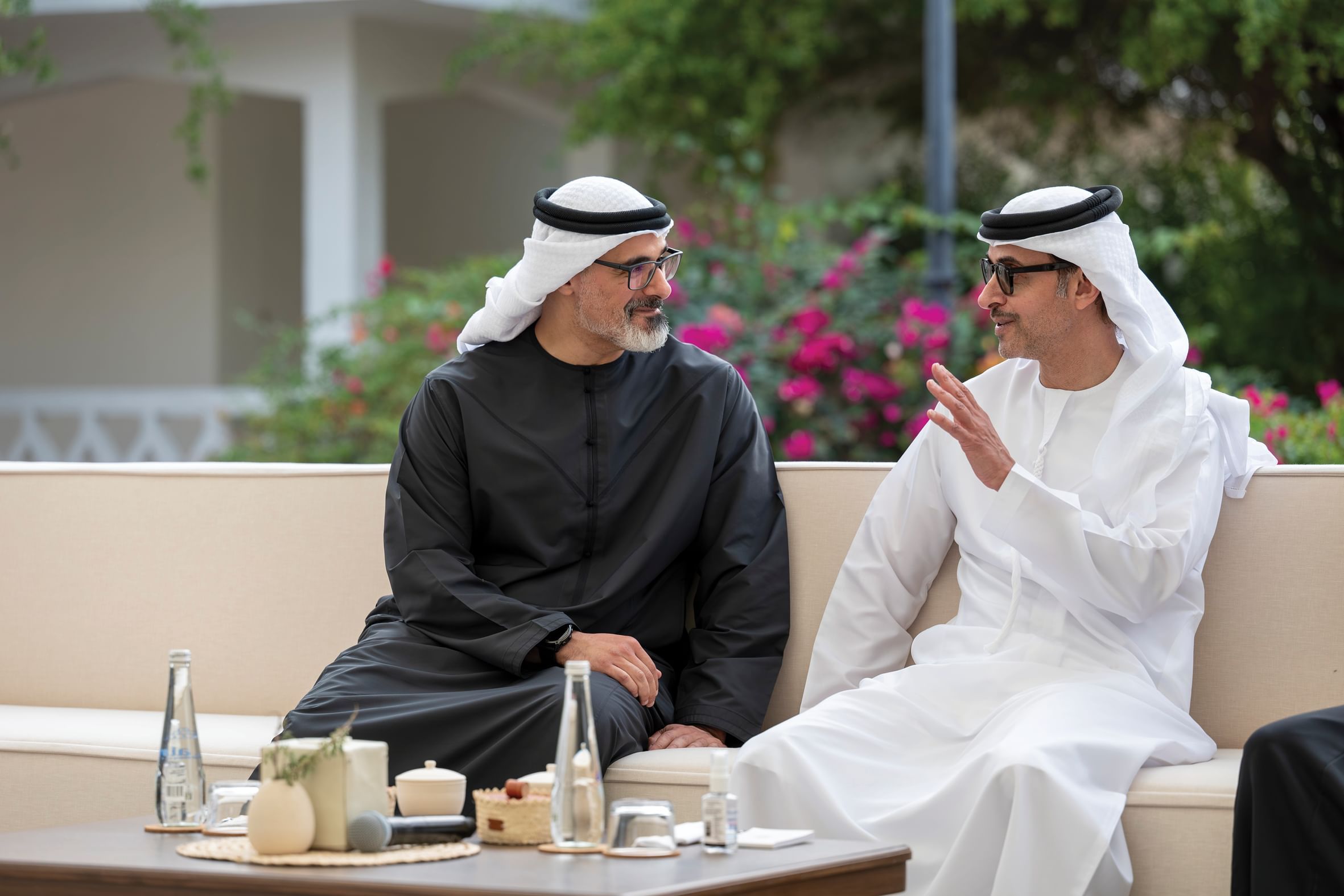 الامارات | هزاع بن زايد يستقبل خالد بن محمد بن زايد في قصر المقام بالعين