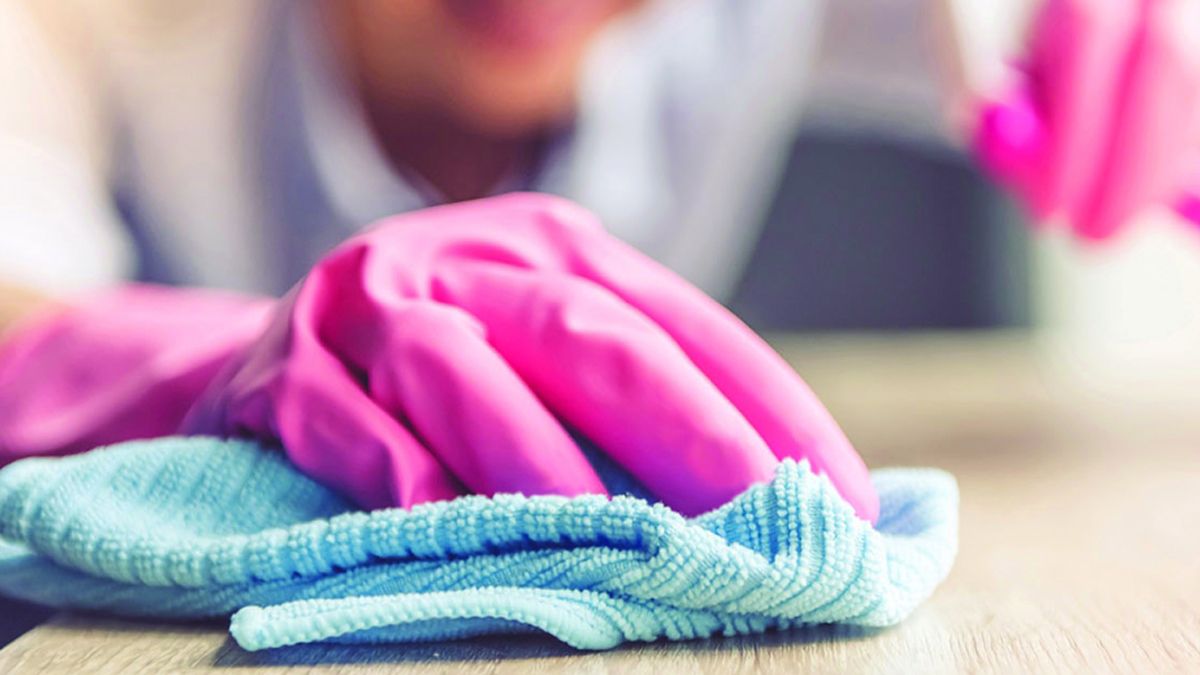 الامارات | هروب العمالة المنزلية.. ظاهرة موسمية تنشط قبل «رمضان».. وأسر تشكو