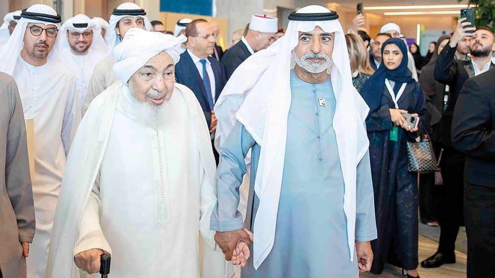 نهيان بن مبارك: الشباب أهم مواردنا الوطنية