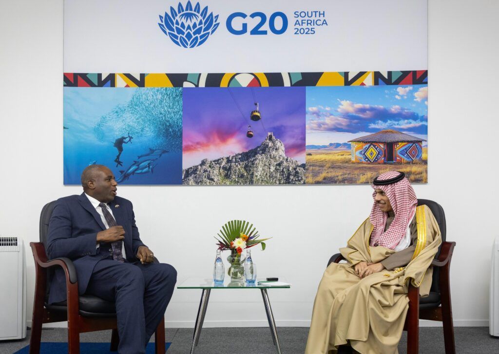 السعودية | وزير الخارجية يلتقي وزير خارجية المملكة المتحدة