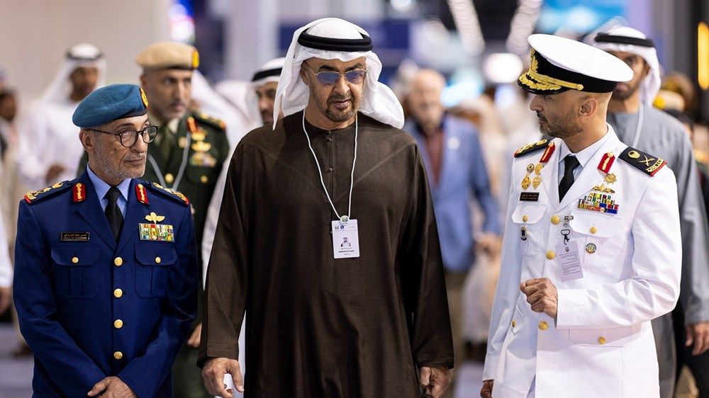 رئيس الدولة يشهد جانباً من فعاليات «نافدكس»