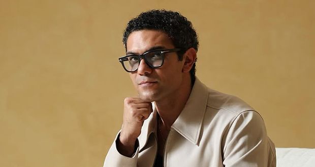 آسر ياسين يشوّق الجمهور لـ”قلبي ومفتاحه” بطريقة مبتكرة!