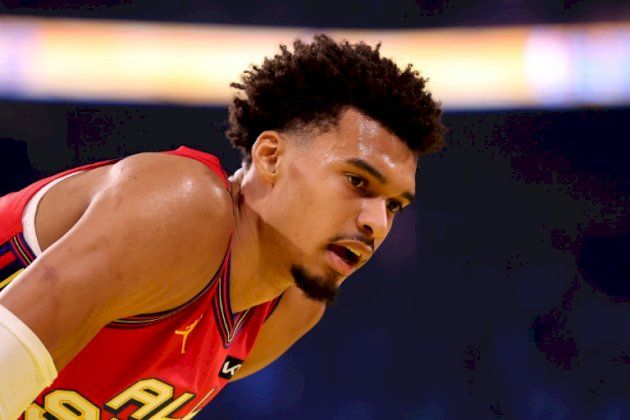 أن بي ايه: ويمبانياما يغيب حتى نهاية الموسم المنتظم بسبب "جلطة دموية"