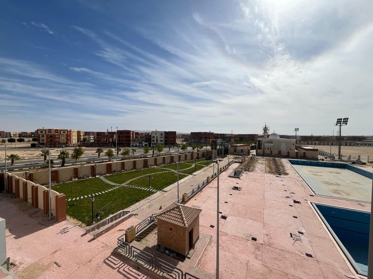 الإسكان: جارٍ الانتهاء من تنفيذ 732 وحدة سكنية لكل المصريين بقنا الجديدة