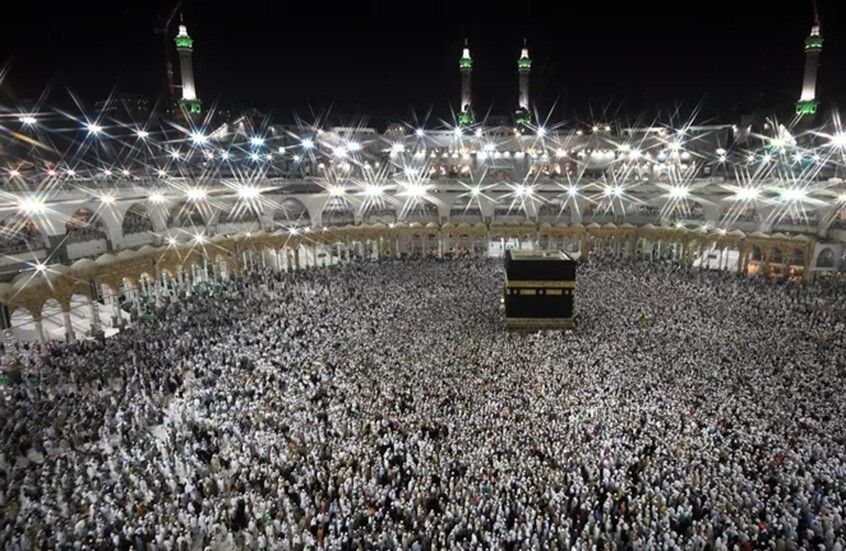 الخليج اليوم .. مالك شباز قبل وبعد "الحج إلى مكة"!