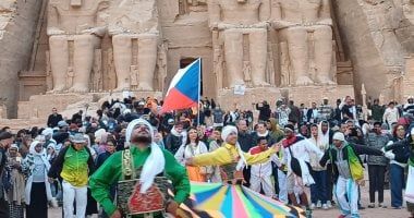 الآثار: أكثر من 4 آلاف زائر حضروا ظاهرة تعامد الشمس بأبو سمبل