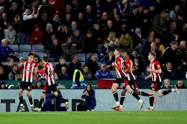 بطولة إنكلترا: برنتفورد يعمّق جراح ليستر سيتي برباعية