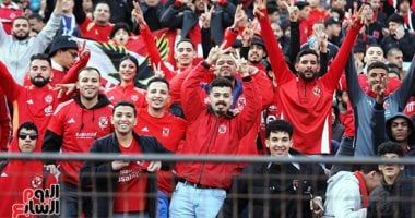 حضور كثيف لجماهير الأهلى والزمالك فى استاد القاهرة قبل مباراة القمة.. صور