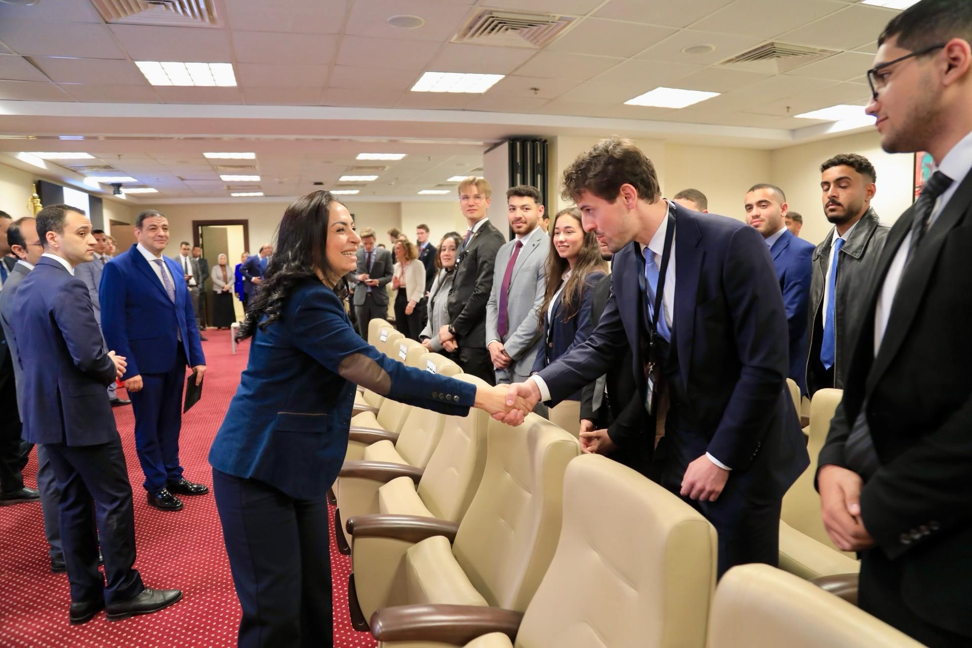 وزيرة التضامن تستعرض جهود الوزارة فى الخدمات وملف تمكين المرأة