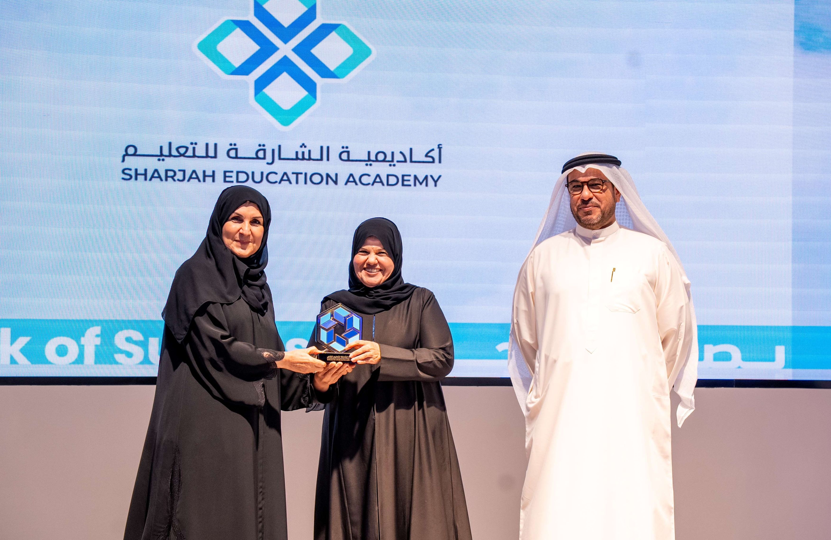 الامارات | 80% نسبة التحسُّن في مستوى المؤسسات التعليمية بالشارقة