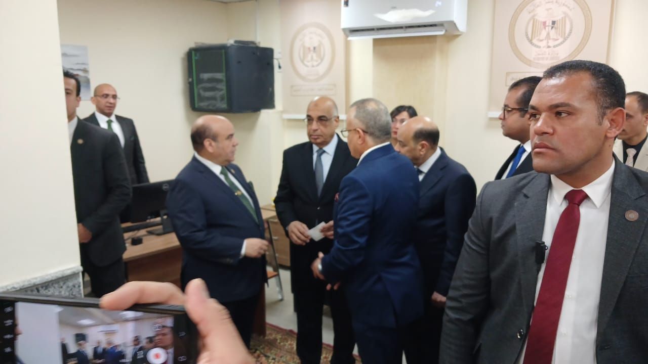 وزير العدل: الوزارة تدعم جميع الجهات القضائية لتعزيز العمل بالوسائل الحديثة