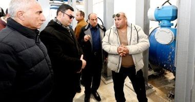 وزير الإسكان يتفقد الممشى السياحى ومحطة تحلية مياه البحر بالمنصورة الجديدة