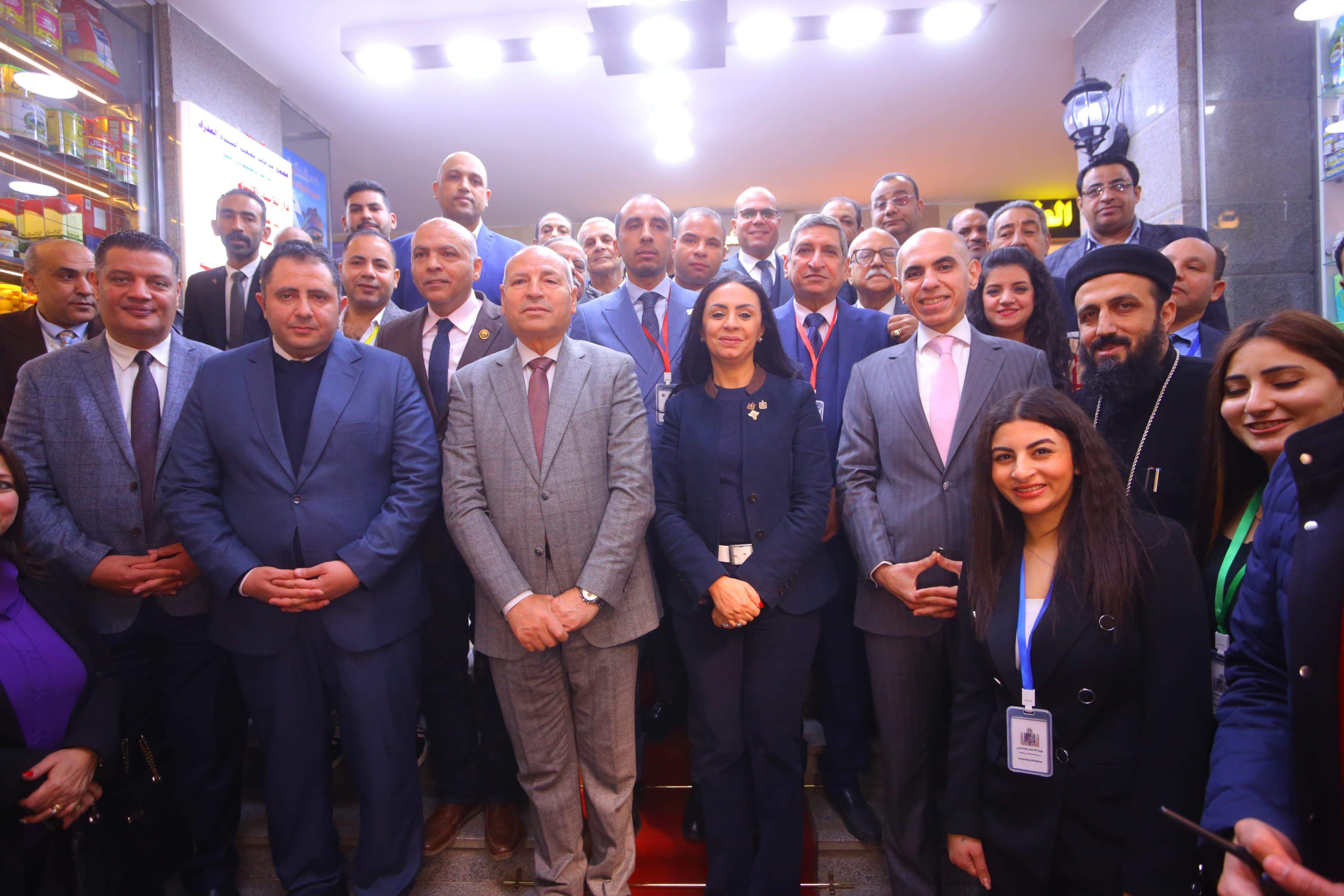 وزيرة التضامن ومحافظ القاهرة يفتتحان دارا للمغتربات بشبرا