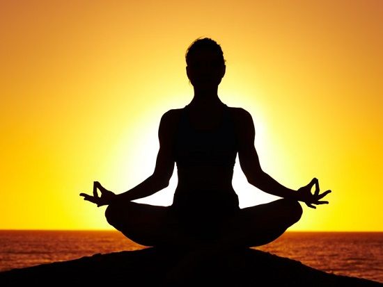 طالع الأبراج: 4 أبراج بتهرب من القلق والتوتر لتمارين اليوجا.. الثور الأبرز