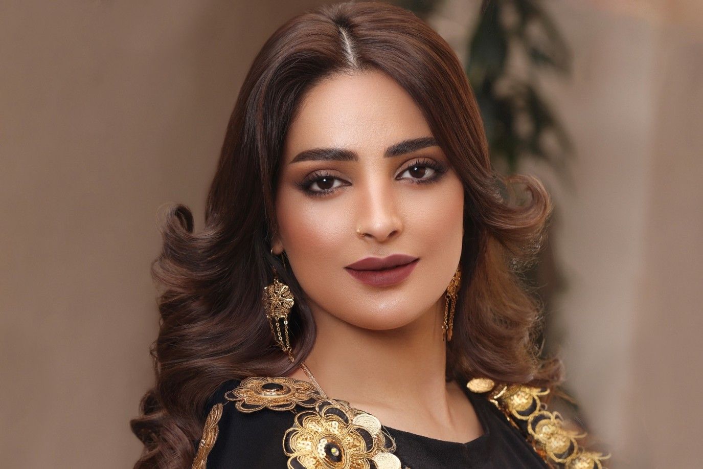 مكياج تراثي نجدي في يوم التأسيس السعودي بأنامل خبيرة المكياج العنود العتيبي