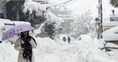 المنخفض الجوى "آدم" يضرب 8 دول عربية وتحذيرات من تساقط كثيف للثلوج