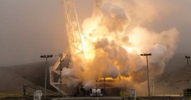 تكنولوجيا: هبوط SpaceX Falcon 9 لأول مرة بعد إطلاق Starlink