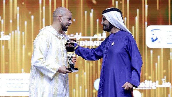 محمد بن راشد: توجنا صانع الأمل الفائز