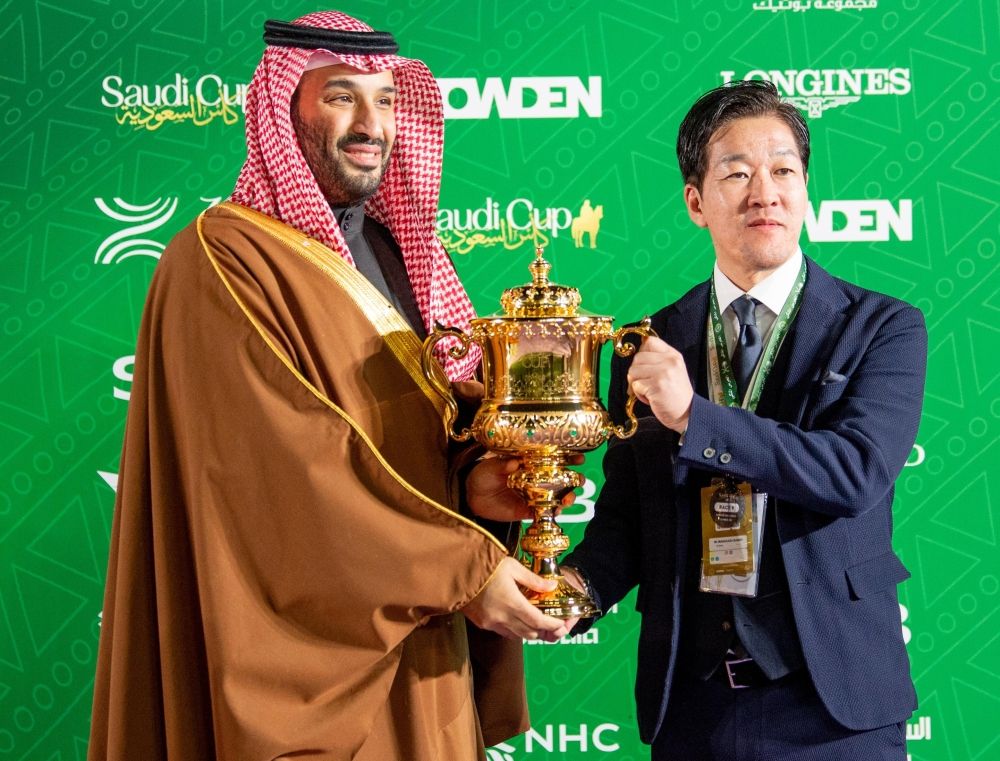 بالصور.. ولي العهد يشرّف حفل سباق الخيل على كأس السعودية