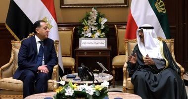 ولي عهد الكويت يستقبل رئيس الوزراء لبحث التعاون والتنسيق فى عدد من القضايا والموضوعات