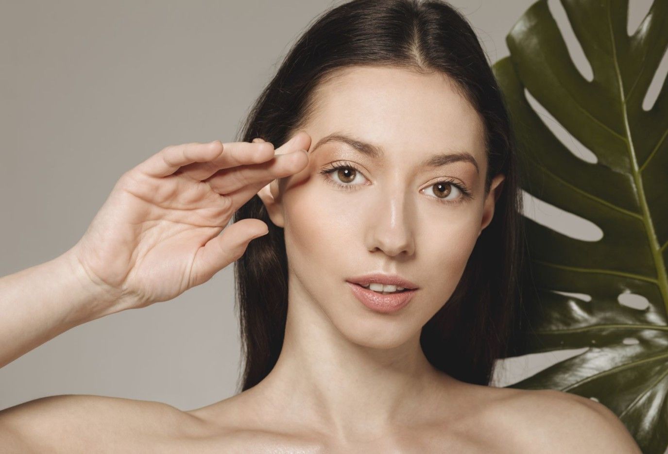 أقوى المنتجات الطبيعية لحماية البشرة من التجاعيد وتجديد شبابها