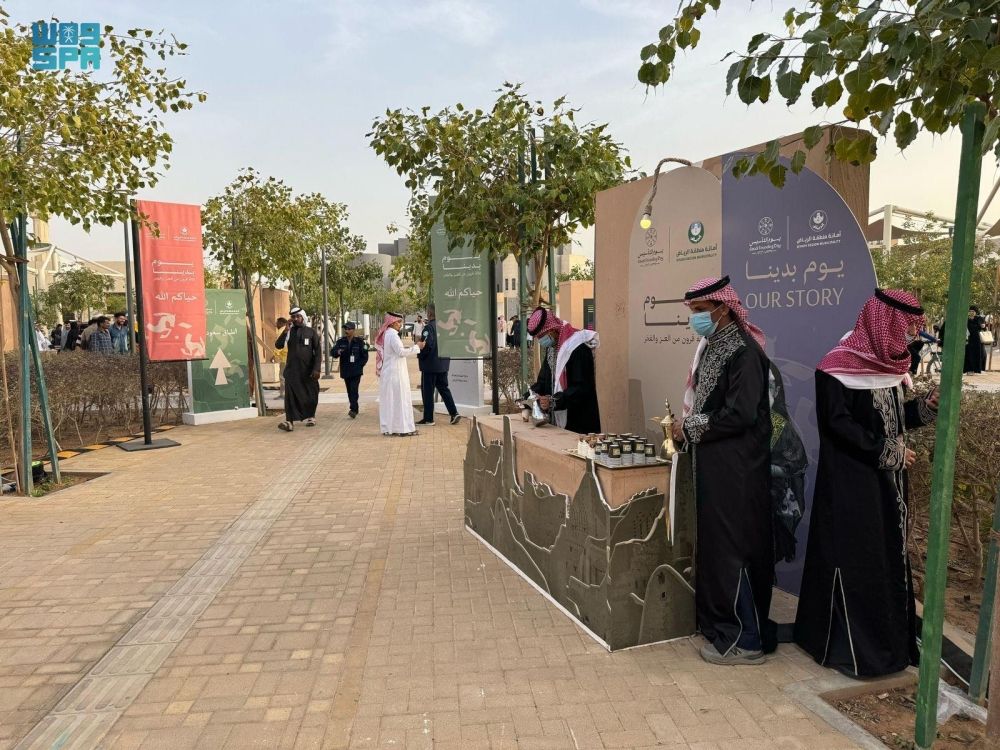 في 20 موقعًا.. تفاعل واسع من سكان الرياض مع فعاليات يوم التأسيس