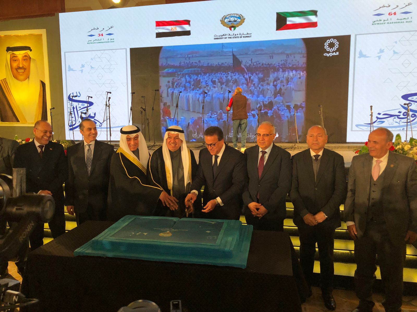 سفير الكويت: جهود مصر الكبيرة فى غزة تؤكد محورية دورها الإقليمي والدولى.. فيديو