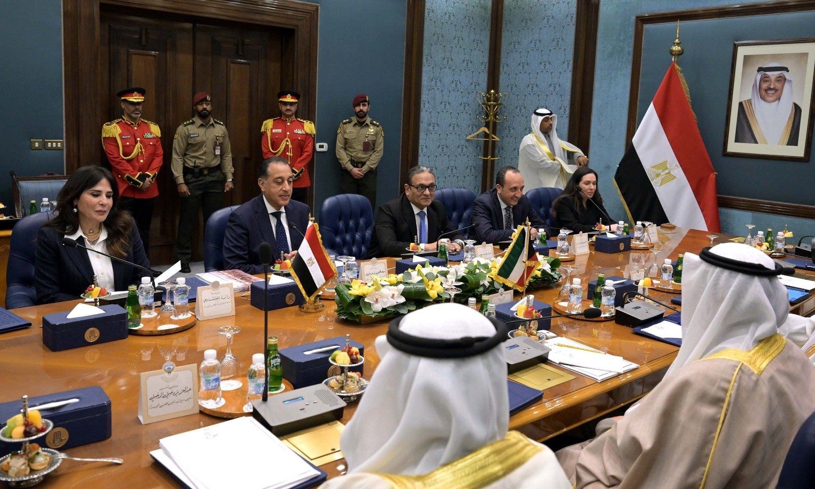 رئيس الوزراء يستعرض مع نظيره الكويتى الفرص الاستثمارية بالساحل الشمالى وقطاع الزراعة