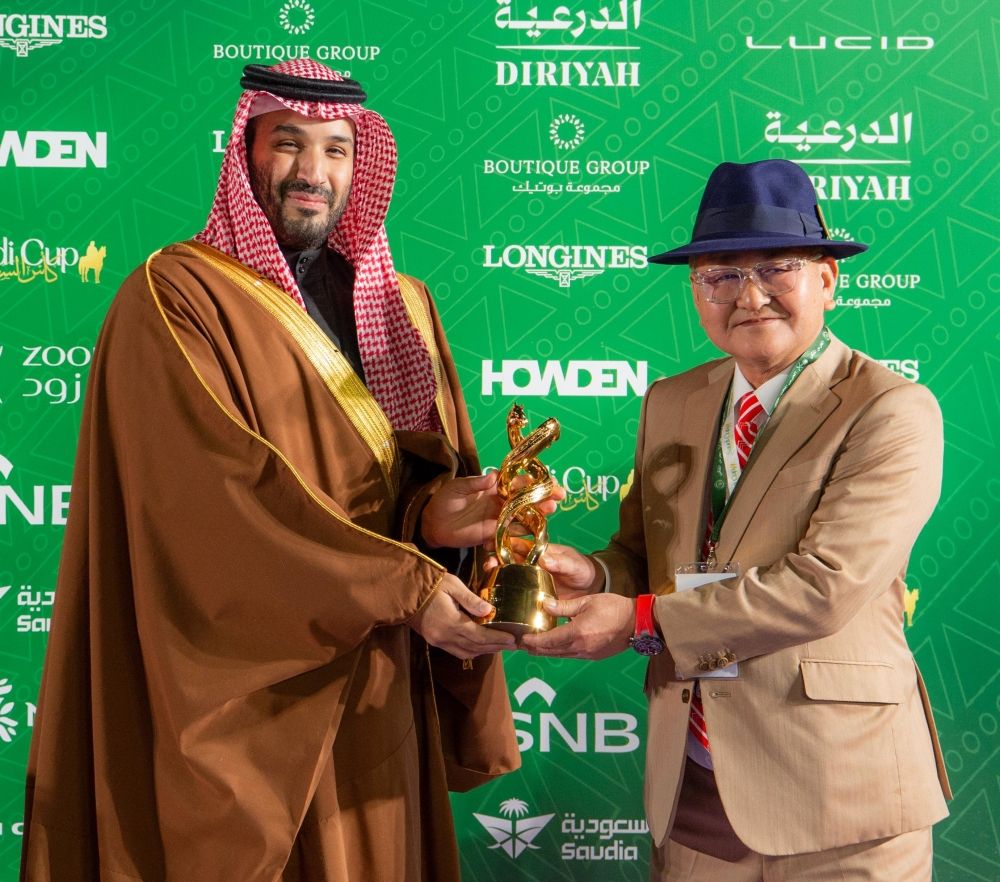 بالصور.. ولي العهد يشرّف حفل سباق الخيل على كأس السعودية