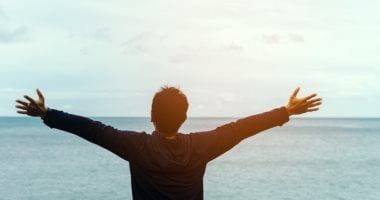 طالع الأبراج: 5 أبراج عايشة حياتها بمزاجها وما بتسمعش كلام حد.. أبرزها برج الدلو