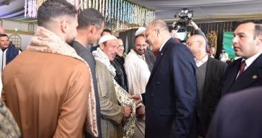 وزير العمل يشهد اختبارات عمال وجزاريين مرشحين للعمل بموسم حج 2025