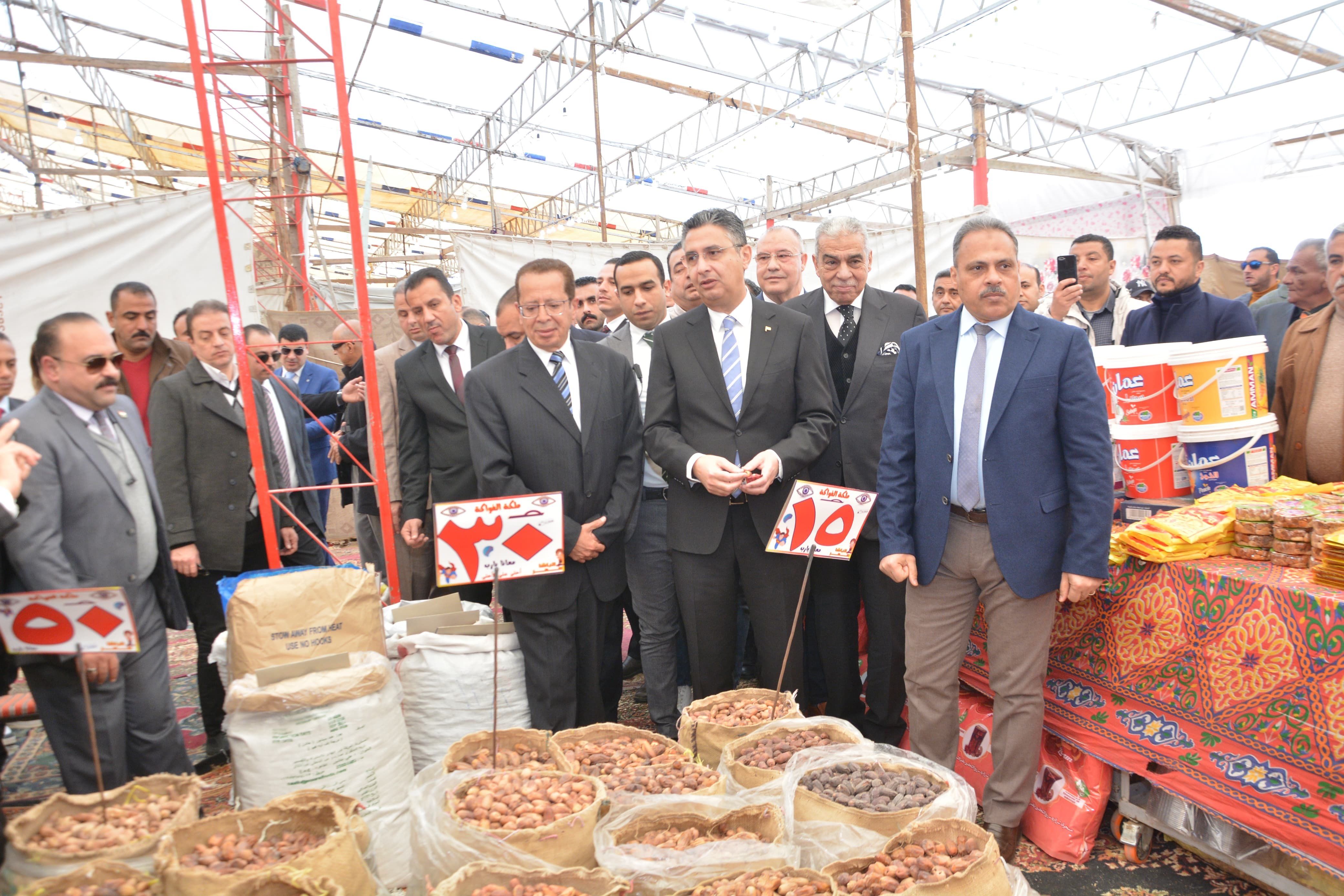 تفاصيل افتتاح وزير التموين معرض أهلاً رمضان بمدينة العاشر من رمضان