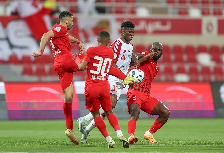 الامارات | شباب الأهلي لا يعرف الخسارة.. والشارقة يتأخر عن الصدارة