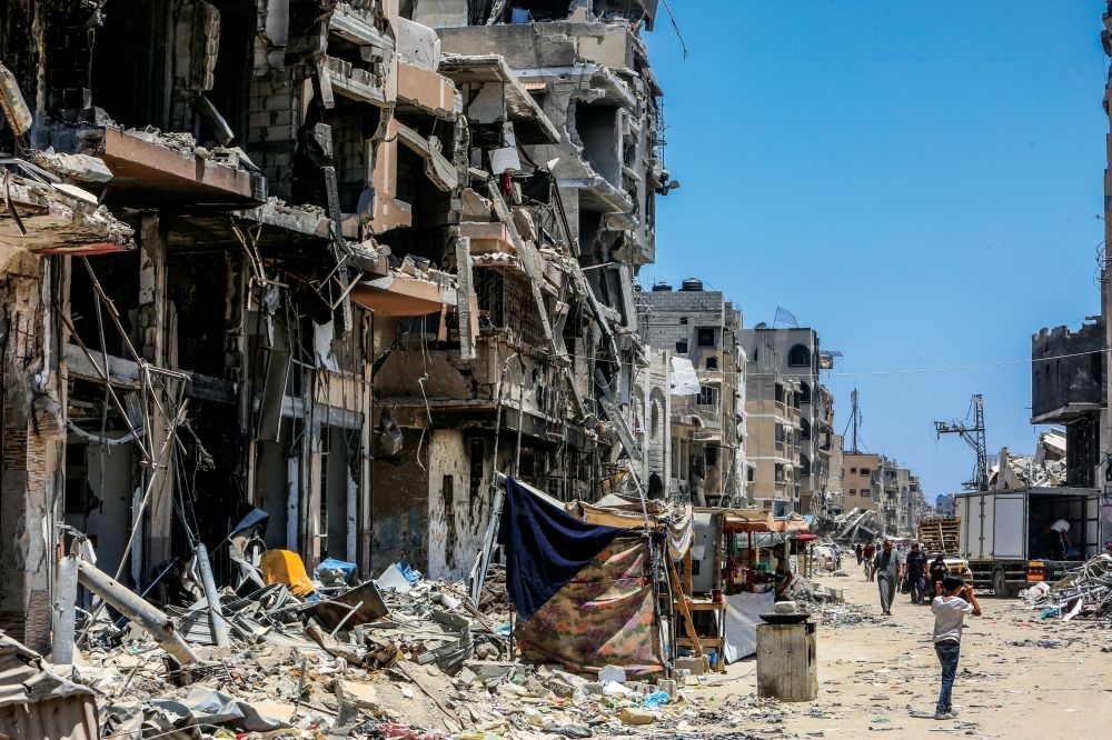 برصاص قناص إسرائيلي.. استشهاد شاب فلسطيني شرق مدينة غزة