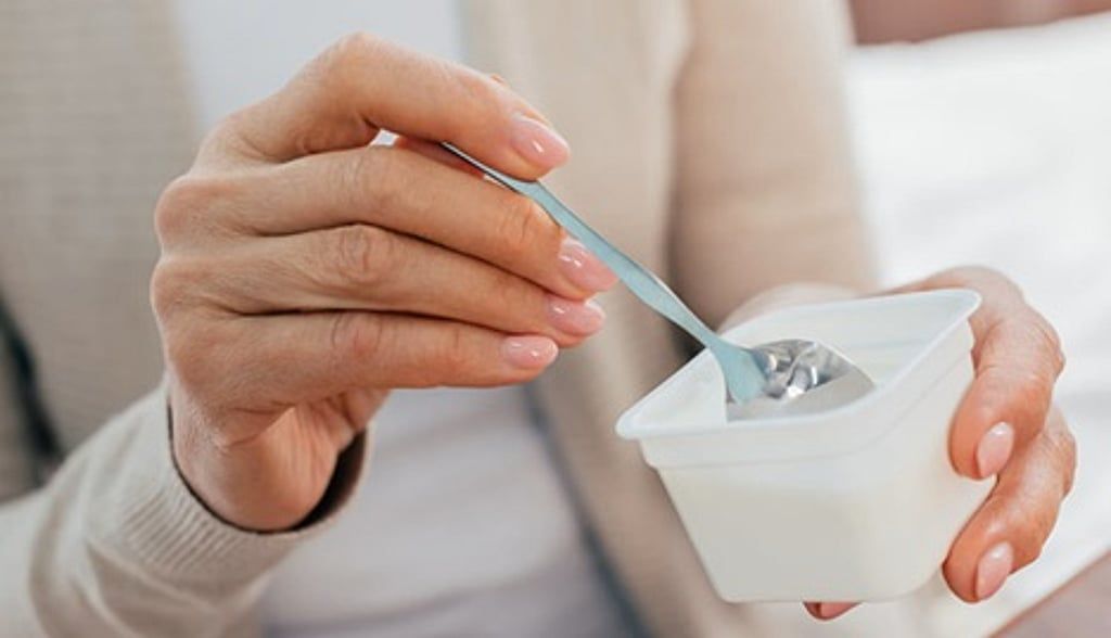 تكفي وجبتان فقط أسبوعياً.. دراسة أمريكية: تناول الزبادي قد يحمي من سرطان القولون