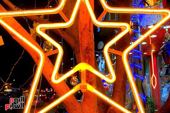فوانيس وخيامية.. شوارع القاهرة والجيزة تتزين لاستقبال شهر رمضان.. صور