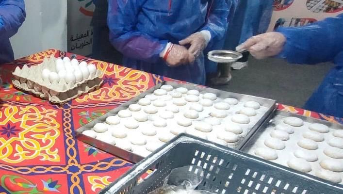 صندوق مكافحة الإدمان وحياة كريمة يدربان الفتيات المتعافيات على حرف مهنية