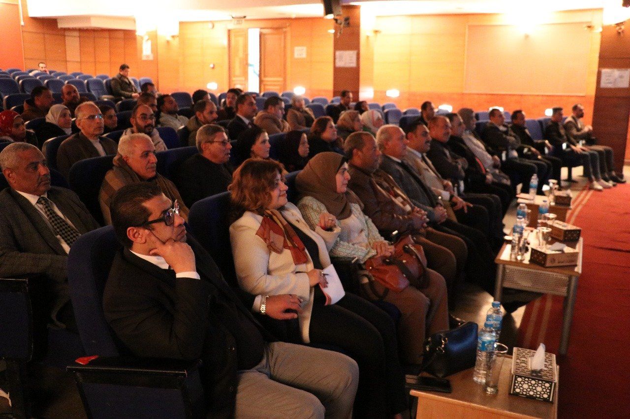 الهيئة الوطنية للانتخابات تُنظم ندوة تثقيفية بقصر ثقافة أسيوط