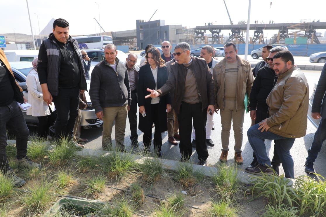 محافظ الجيزة يتفقد مشروعات تطوير المنطقة المحيطة بالمتحف المصرى الكبير