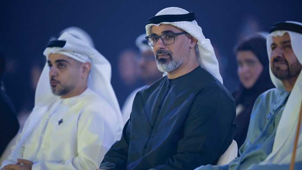 تحت رعاية رئيس الدولة.. خالد بن محمد بن زايد يكرِّم الفائزين بجائزة الشيخ خليفة للامتياز