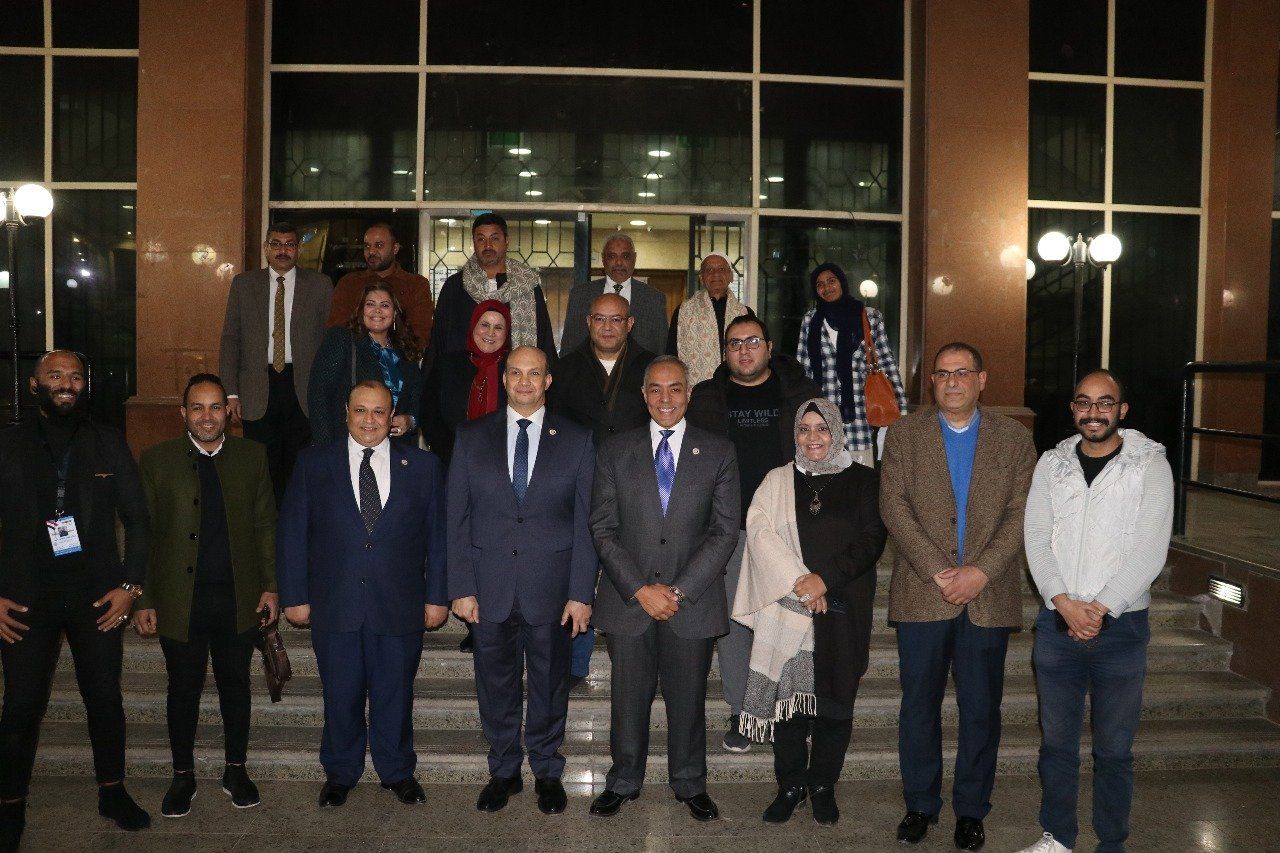 الهيئة الوطنية للانتخابات تُنظم ندوة تثقيفية بقصر ثقافة أسيوط