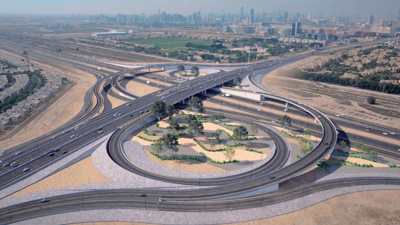 الامارات | تطوير تقاطعات على شارع القدرة في دبي بكلفة 798 مليون درهم