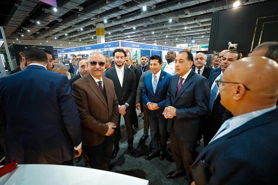 رئيس نادى البنك الأهلى يستقبل رئيس الوزراء ووزير الرياضة فى معرض سبورتس إكسبو