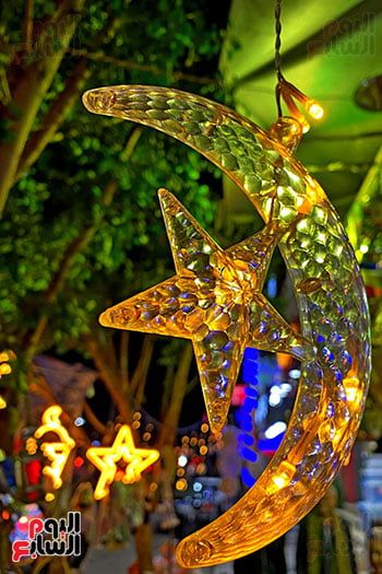 فوانيس وخيامية.. شوارع القاهرة والجيزة تتزين لاستقبال شهر رمضان.. صور