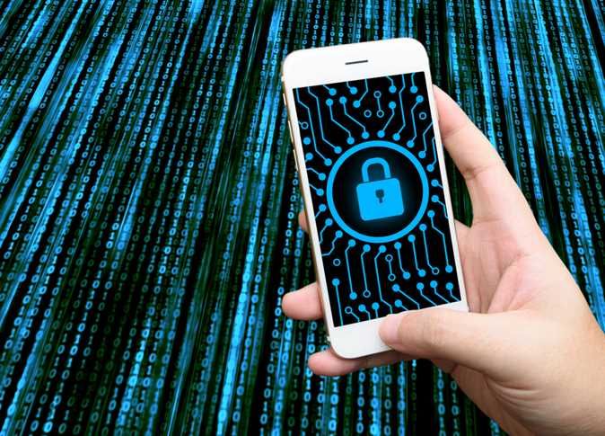 أحذفهم الان من هاتفك...تحذير من 5 تطبيقات مشهورة بتسرق كل صورك ورسائلك