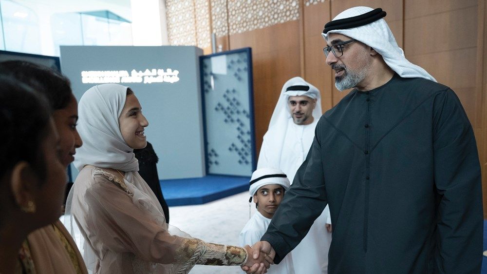 تحت رعاية رئيس الدولة.. خالد بن محمد بن زايد يكرِّم الفائزين بجائزة الشيخ خليفة للامتياز