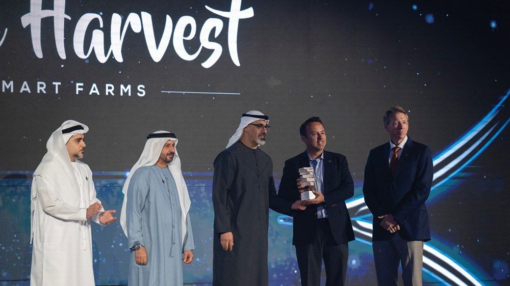 تحت رعاية رئيس الدولة.. خالد بن محمد بن زايد يكرِّم الفائزين بجائزة الشيخ خليفة للامتياز