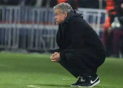 إنريكي يهرب من سؤال محرج عن حكيمي